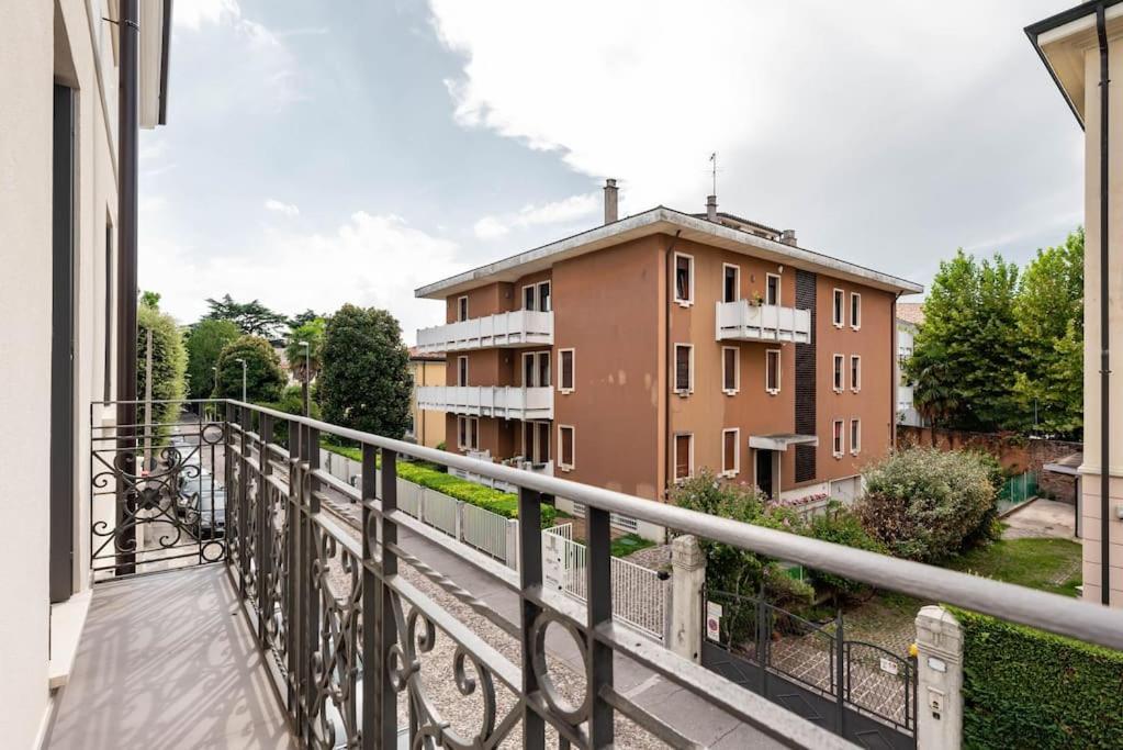 Palazzo '900 Design Flats - Il Gran Salone Apartment Padova Bagian luar foto